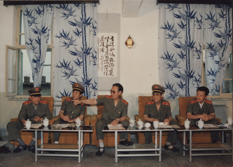 （2）1988年，營口市人民檢察院召開成立犯罪舉報(bào)中心會(huì)議