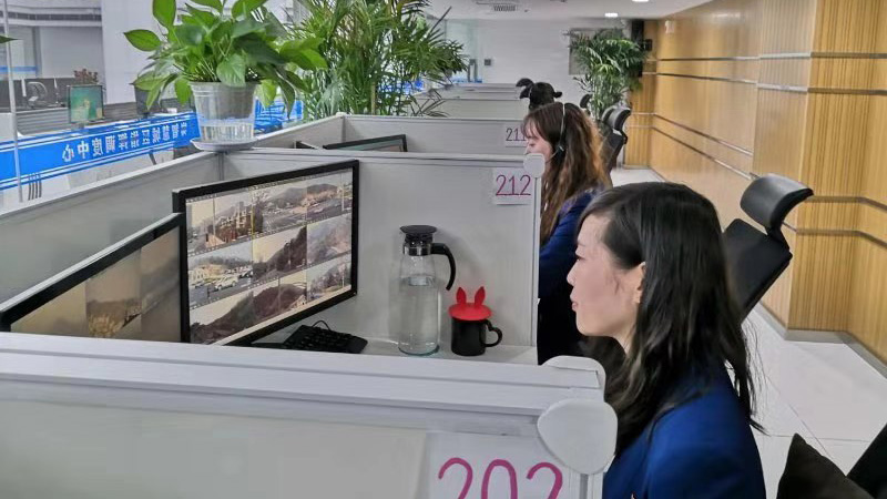 火災(zāi)高發(fā)期間，工作人員全天候?qū)崟r(shí)監(jiān)控