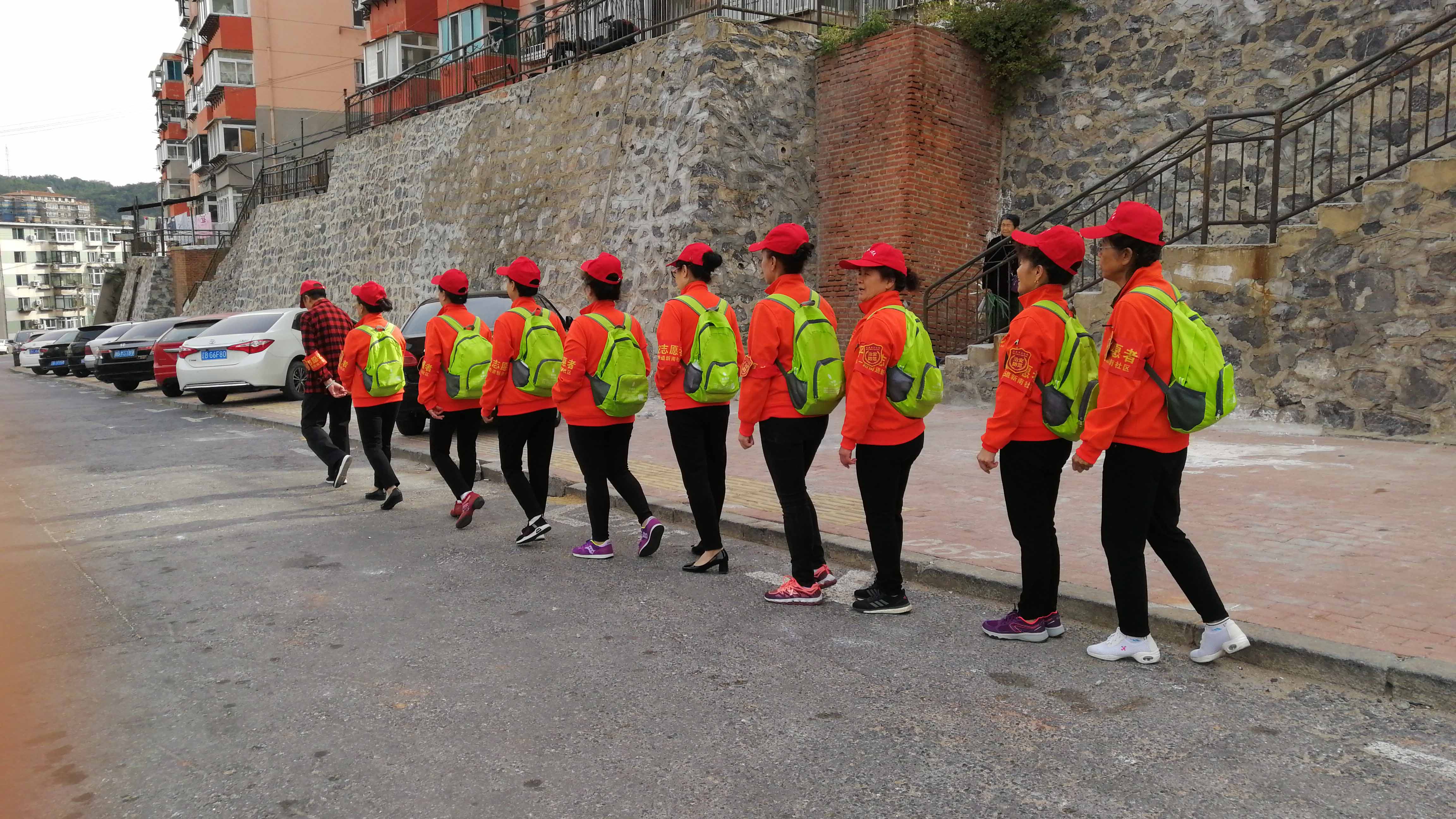 每天的治安巡邏是他們雷打不動(dòng)任務(wù)