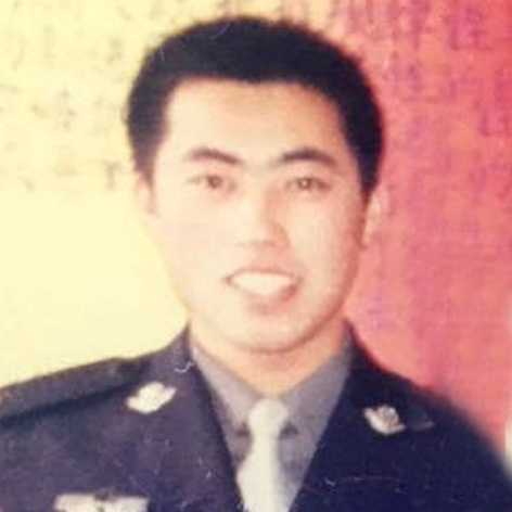 鄭重15年前照片