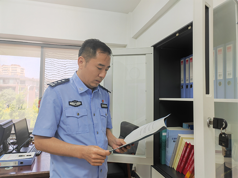 陳超查閱案件相關(guān)卷宗