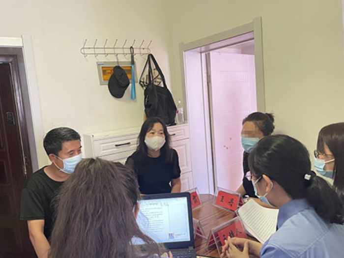 太平區(qū)檢察院在趙某某家召開(kāi)聽(tīng)證會(huì)現(xiàn)場(chǎng)