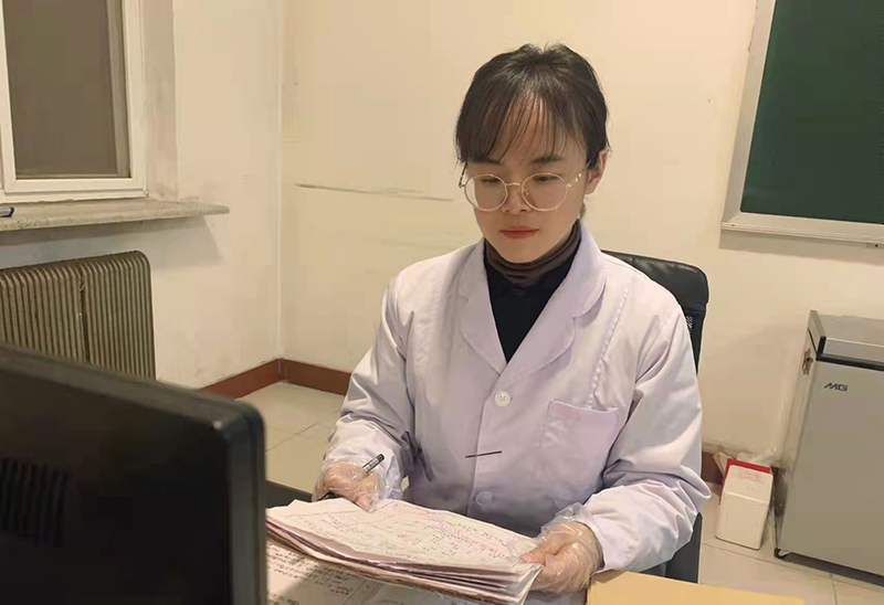 胡精珍統(tǒng)計藥品情況