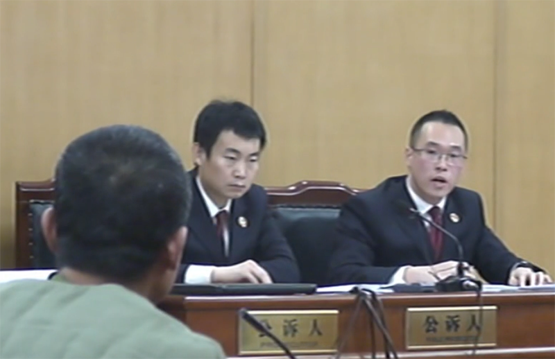 楊德明在法院開庭。