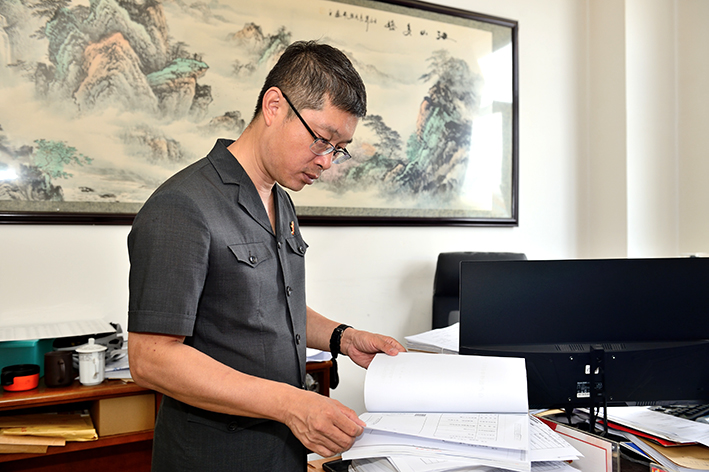 朝陽市中級人民法院民事審判第三庭副庭長 姜永濤