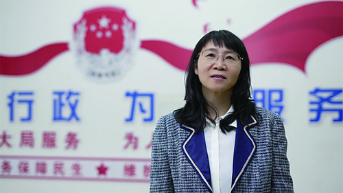 張亞?wèn)|  朝陽(yáng)市司法局黨組書記、局長(zhǎng)