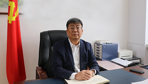 盤(pán)錦市興隆臺(tái)區(qū)委常委、政法委書(shū)記 金振穎