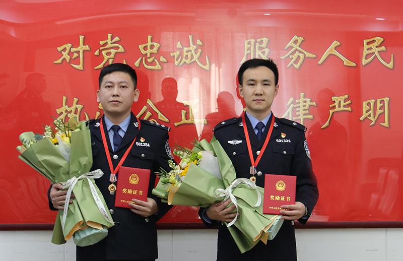 李忠躍（左）和孫紹舫（右）