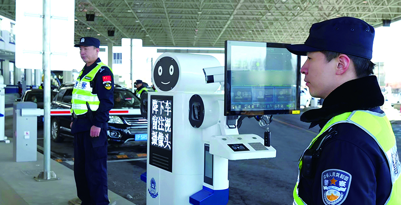 智能機(jī)器人攝像頭快速捕捉人車信息 拷貝